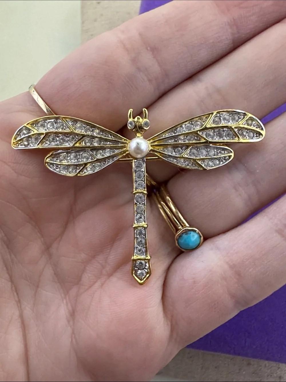 💛 Vintage Gold-Tone Crystal & Pearl Dragonfly Brooch | Nature Lover - Picture 3 of 5